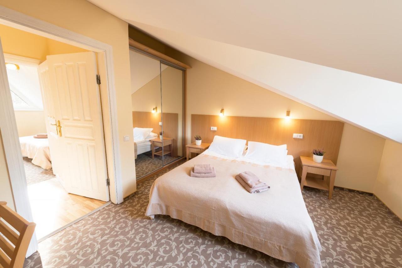 Hotel Vita Self Check In Druskininkai Ngoại thất bức ảnh