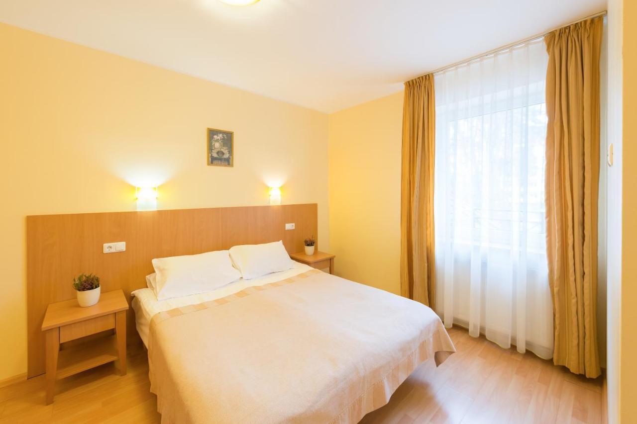 Hotel Vita Self Check In Druskininkai Ngoại thất bức ảnh